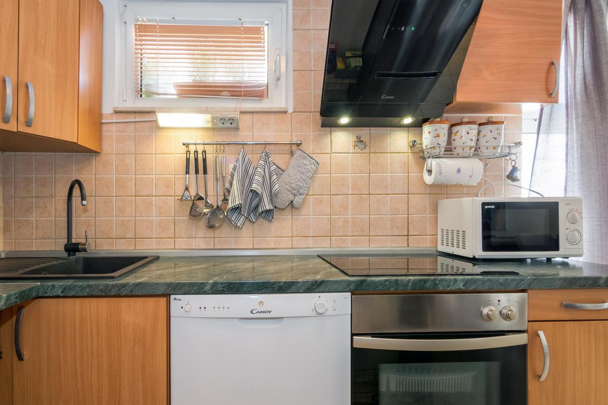 Apartment Relaxing 2bd Apartment, Ground Floor - Walk To Old Town *