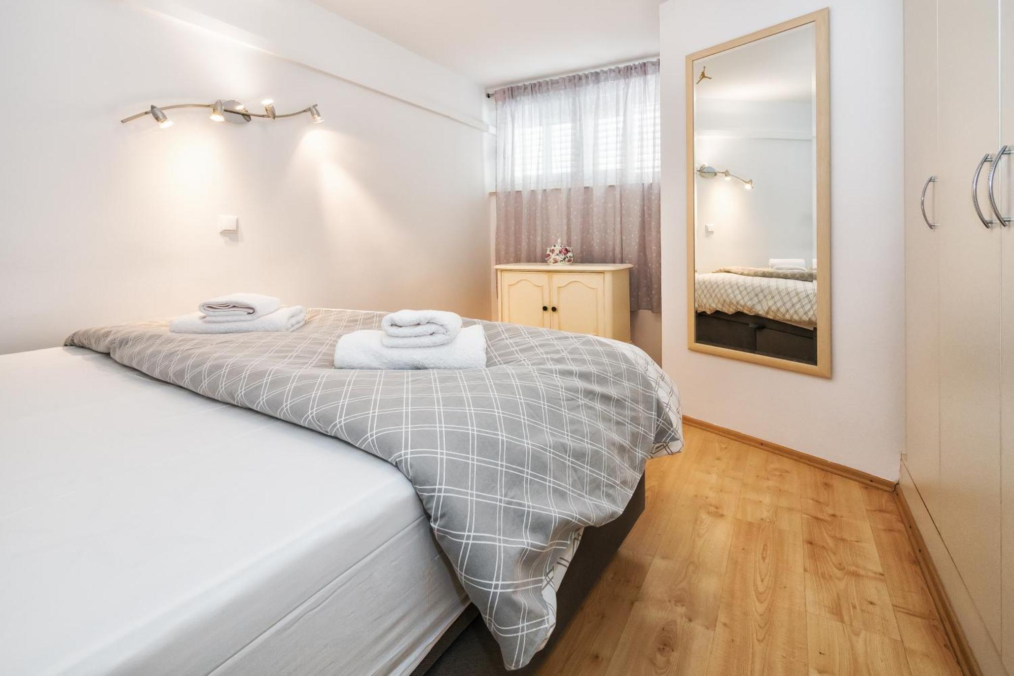 Apartment Relaxing 2bd Apartment, Ground Floor - Walk To Old Town *